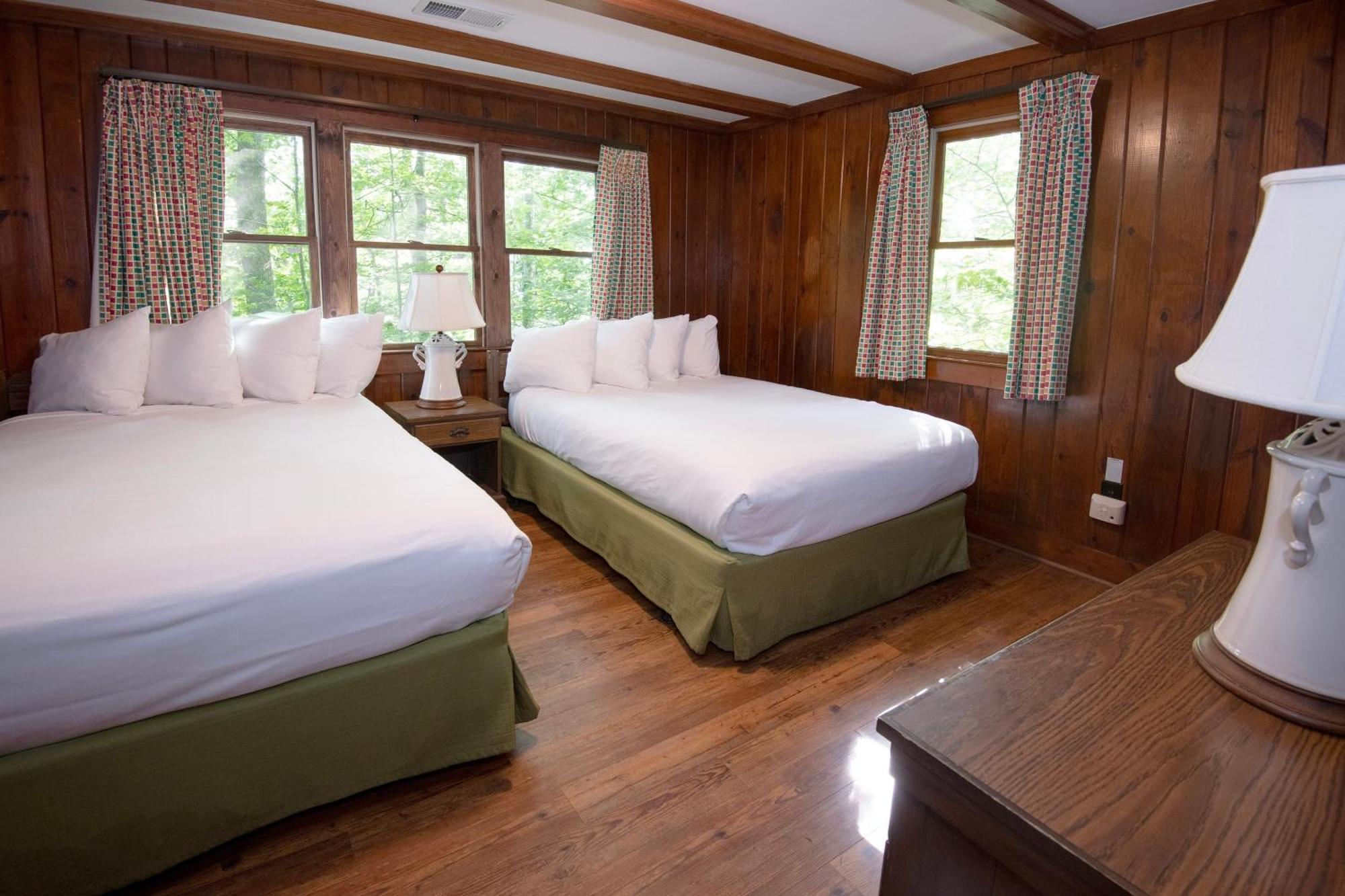 Cumberland Falls State Resort Park Honeybee Екстериор снимка