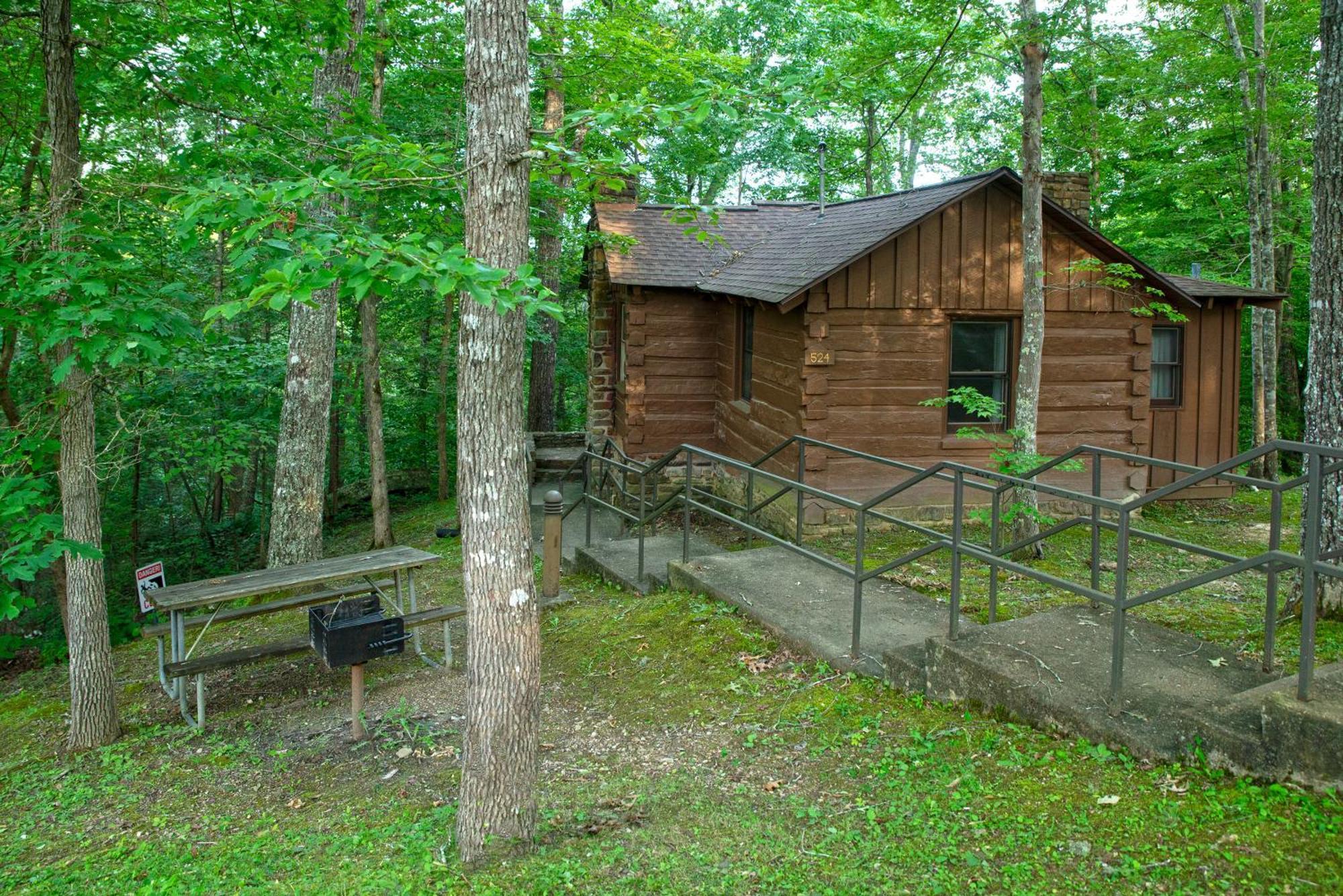 Cumberland Falls State Resort Park Honeybee Екстериор снимка