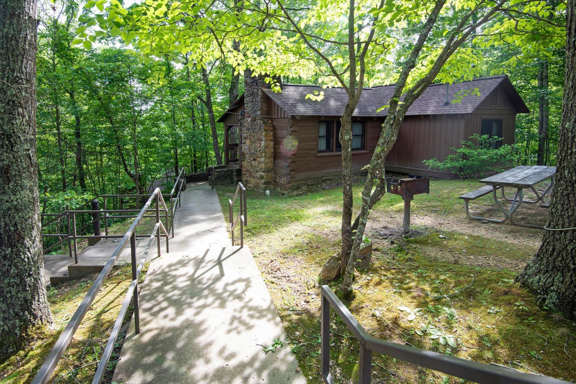 Cumberland Falls State Resort Park Honeybee Екстериор снимка